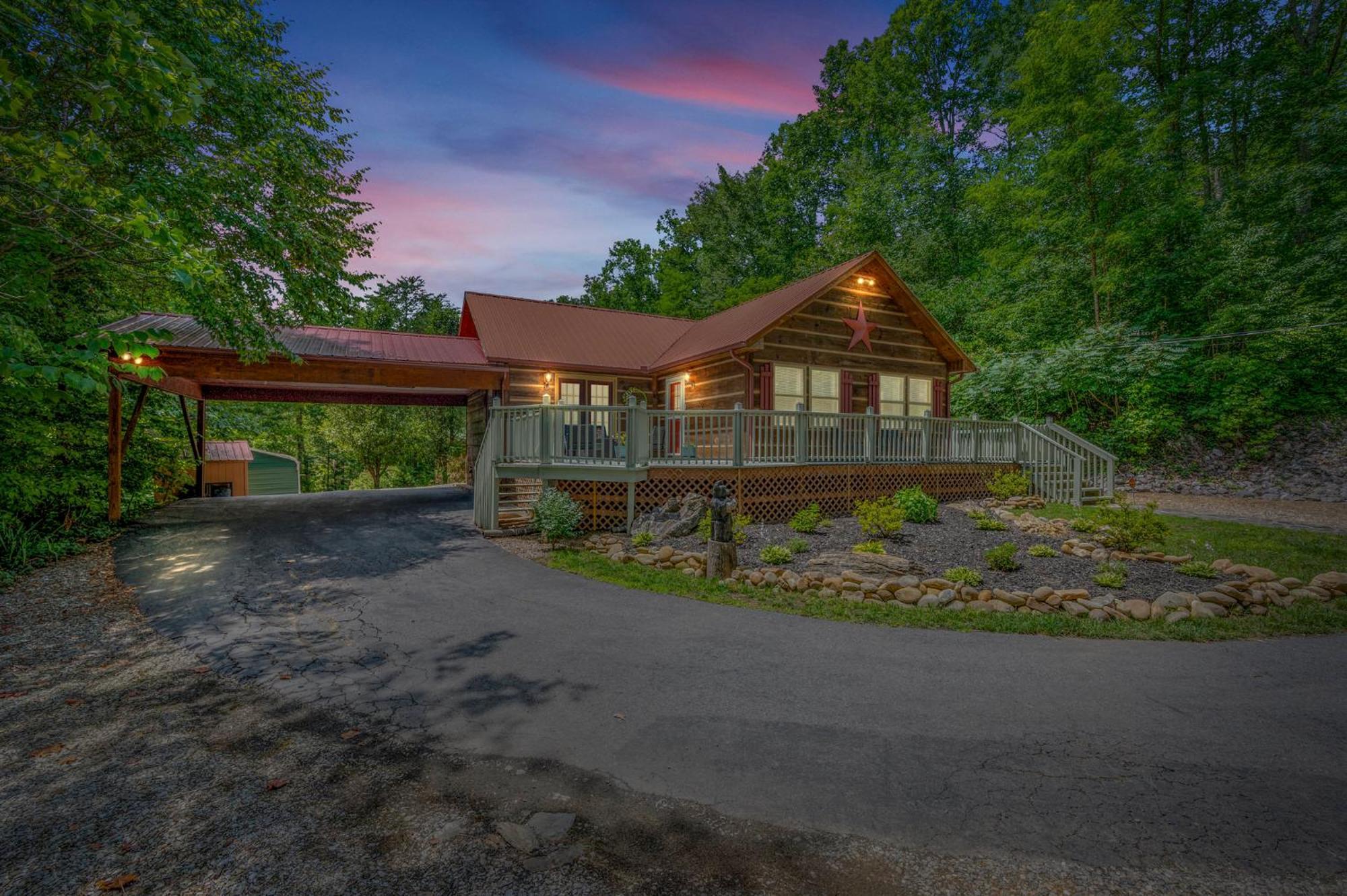 Cozy Bear Cabin Villa Cosby Exterior photo